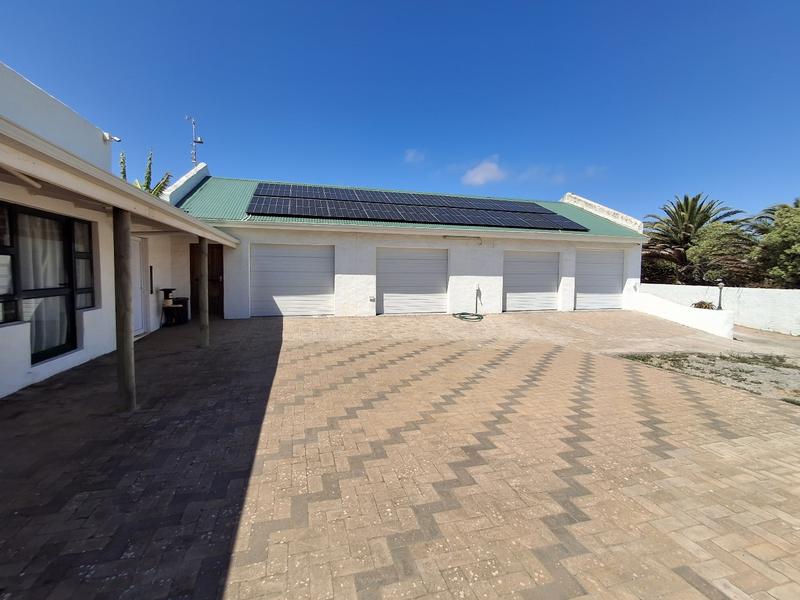 5 Bedroom Property for Sale in Duyker Eiland Western Cape
